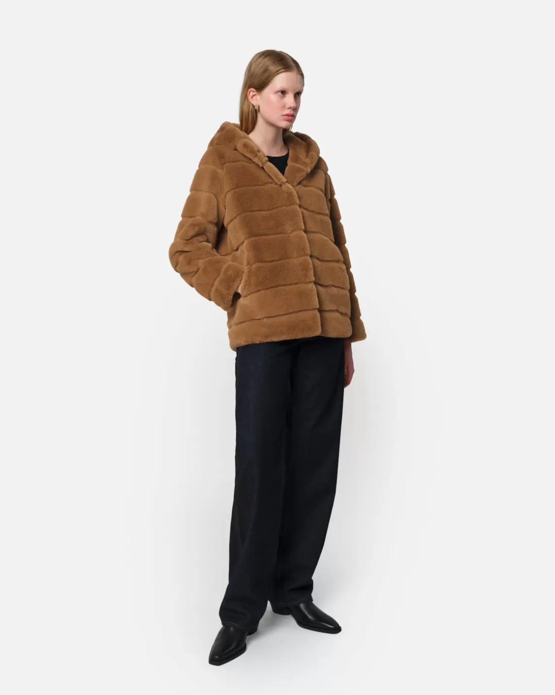 Apparis Goldy Coat Camel Store